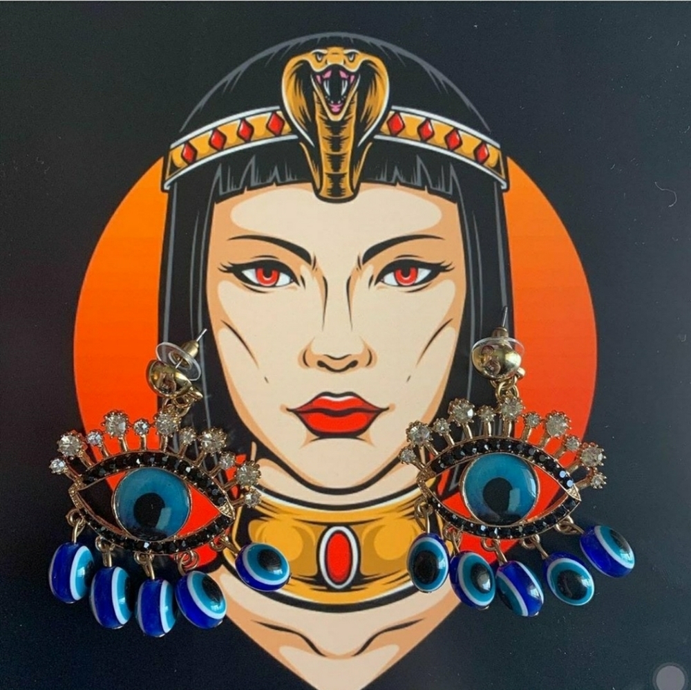 Halloween Fashion diamond vintage eye earrings